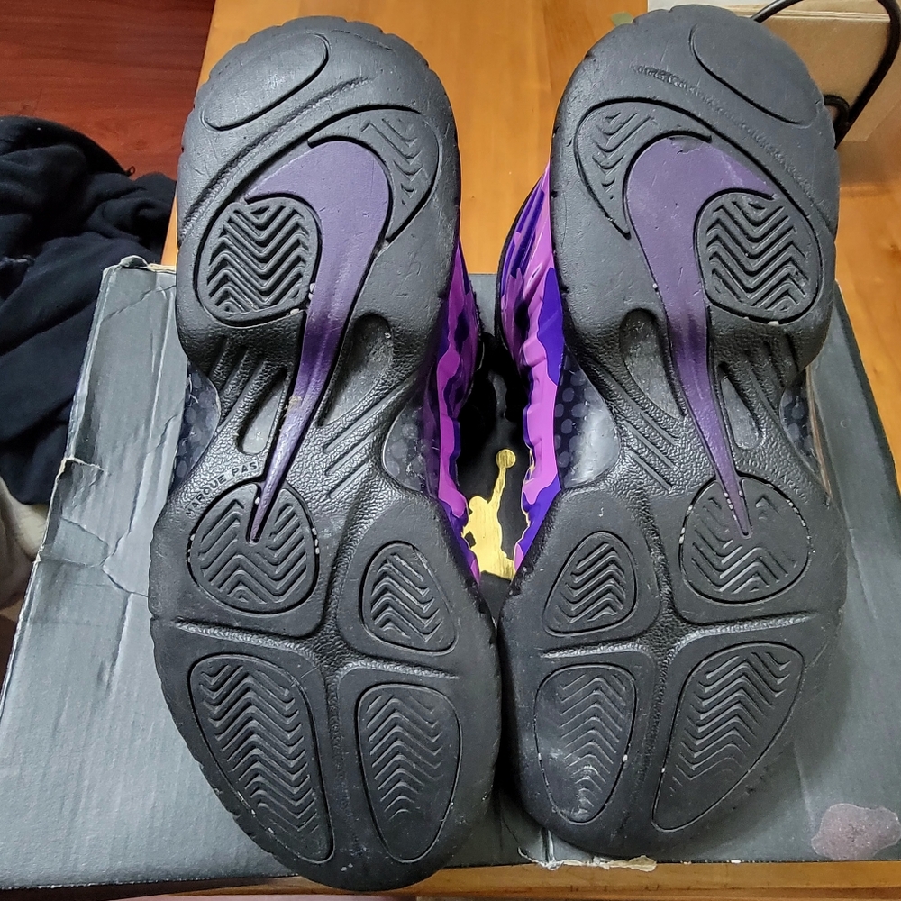 NIKE LITTLE POSITE PRO (GS) BLCK/COURT PURPLE [644792 012] SIZE 5Y - Picture 7 of 8